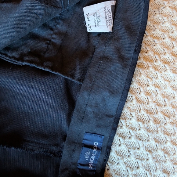 Bundle Men's Stylish dress Pants 6 Pairs Included. - Picture 8 of 14